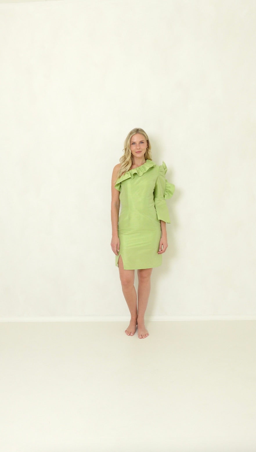 iconic.everywhere dress | limegreen
