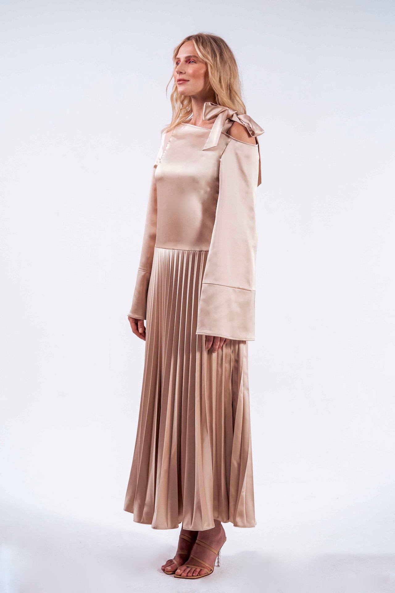 Plissee Dress | champagne poppin